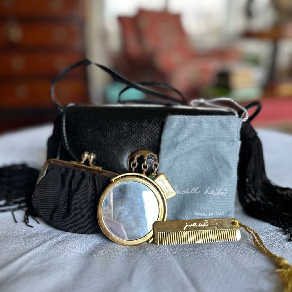 Authentic vintage Judith Leiber clutch - Picture 9 of 9
